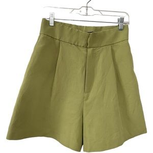 Zara Pleated Shorts Linen Blend Pistachio Green Size Medium NWT